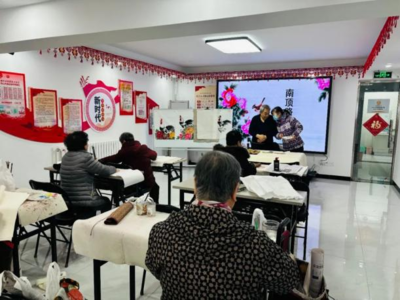 南頂路社區(qū)書法繪畫班正式復課